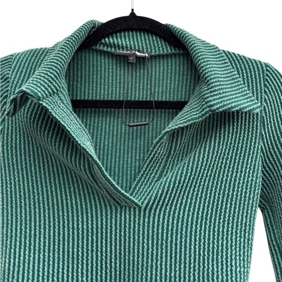 Fashion Nova Women's Green Ribbed V Neck Top Size XS - Picture 2 of 5